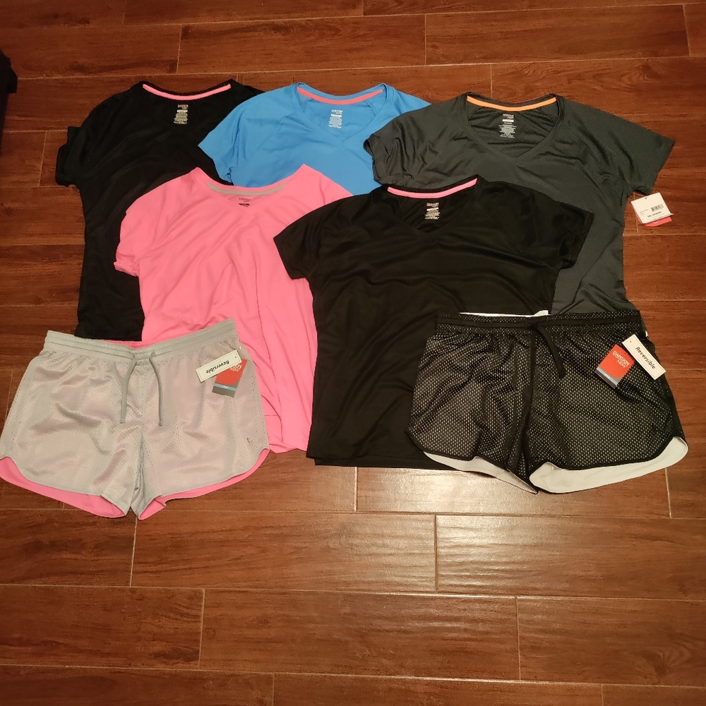 Danskin Active Wear, 5 Shirts 2 Shorts
